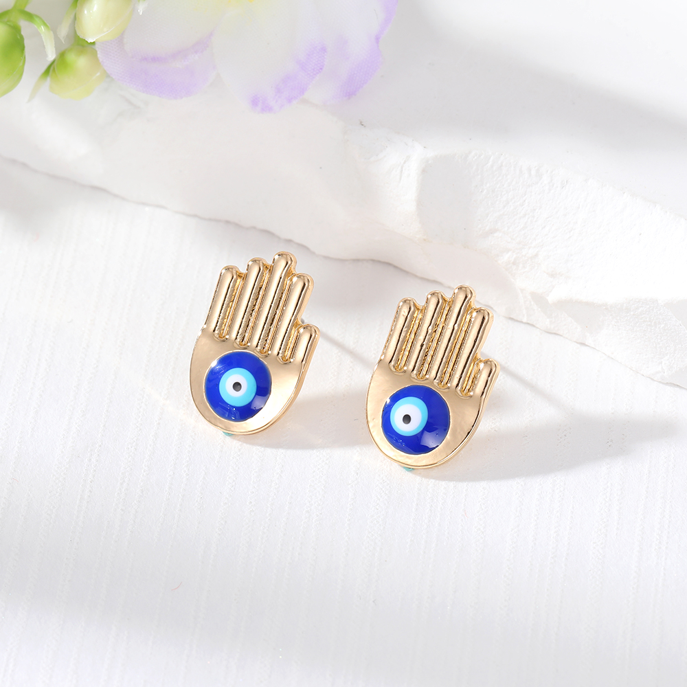 1 Pair Simple Style Devil's Eye Hand Heart Shape Alloy Women's Ear Studs display picture 3