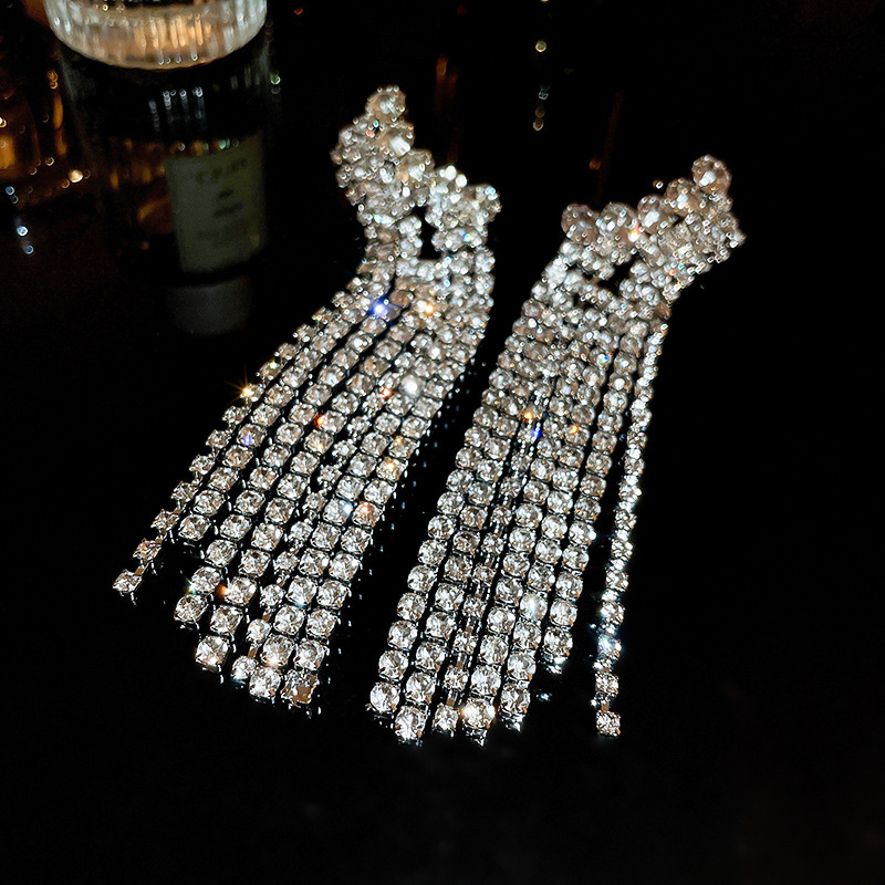 1 Pair Luxurious Tassel Alloy Inlay Rhinestones Women's Drop Earrings display picture 5