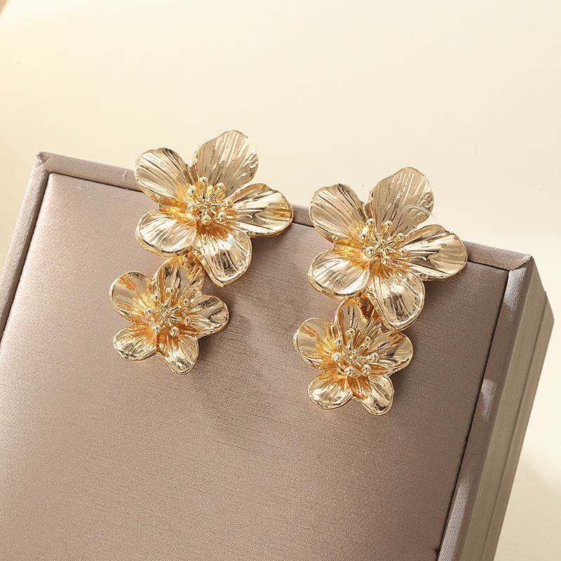 1 Pair Fashion Flower Alloy Drop Earrings display picture 2