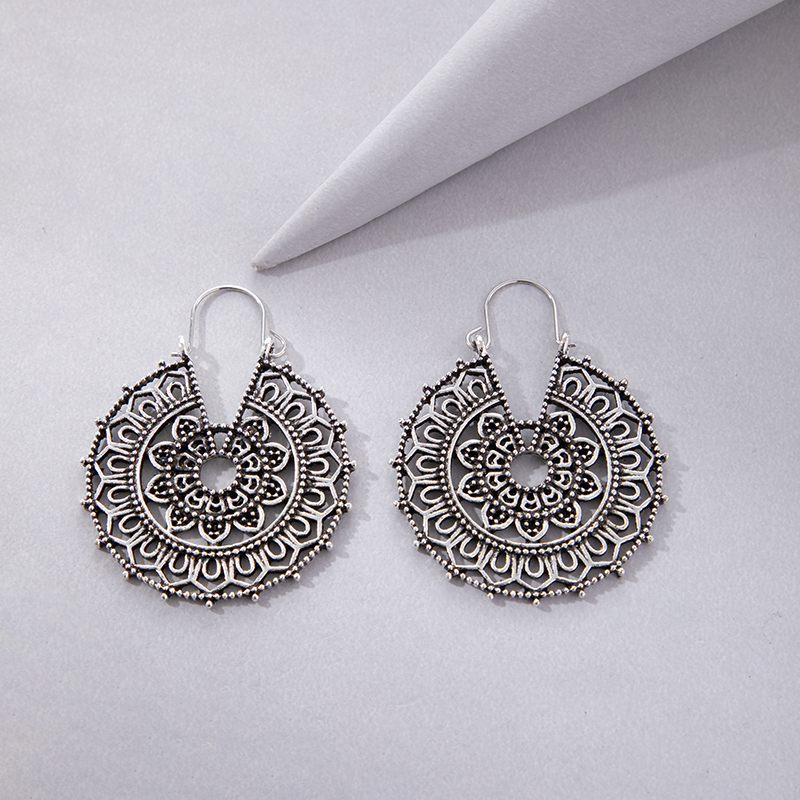 1 Pair Fashion Flower Alloy Hollow Out Women's Drop Earrings display picture 7