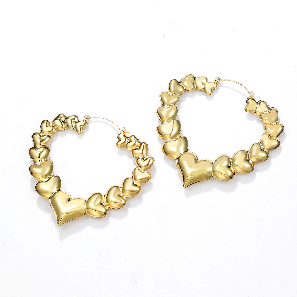 1 Pair Exaggerated Heart Shape Plating Iron Hoop Earrings display picture 9