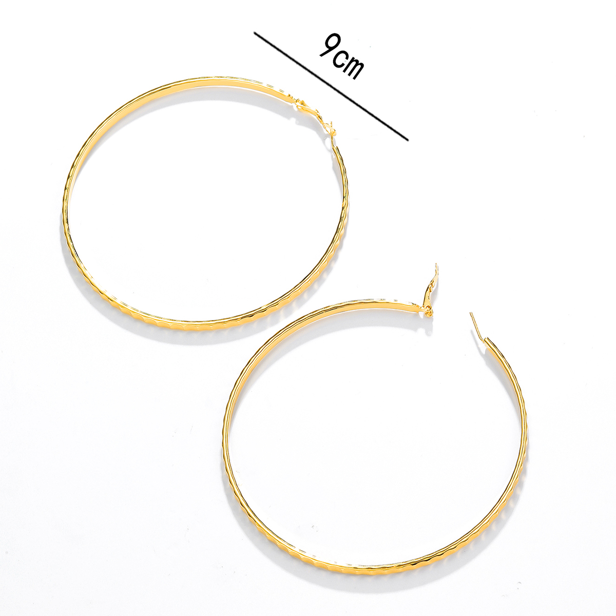 1 Pair Exaggerated Circle Plating Iron Hoop Earrings display picture 11