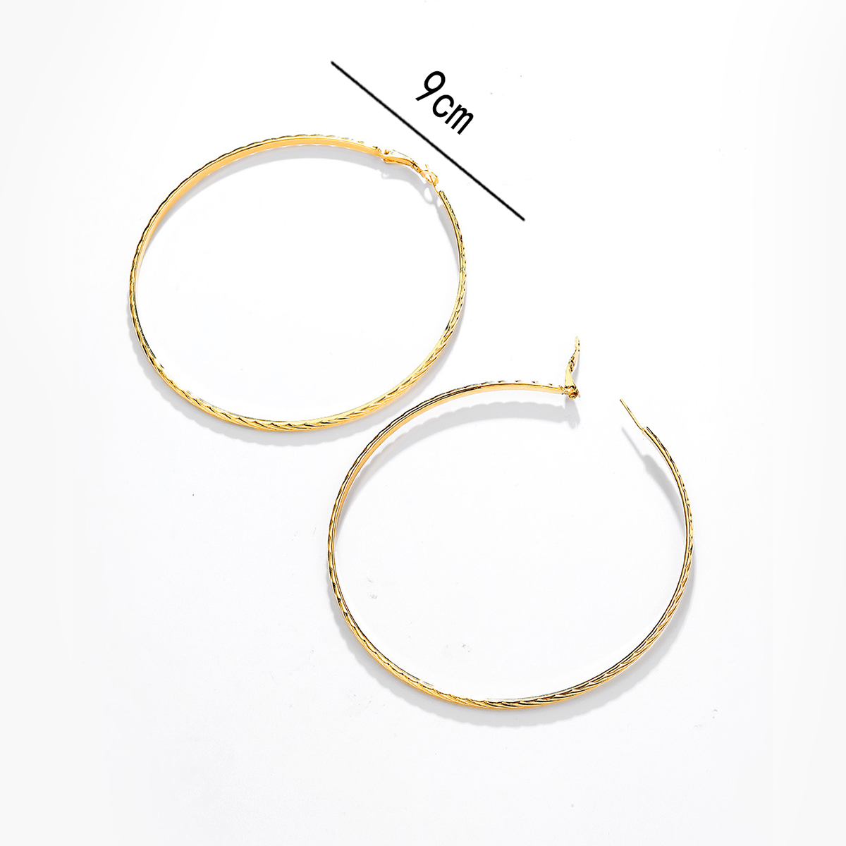 1 Pair Exaggerated Circle Plating Iron Hoop Earrings display picture 19