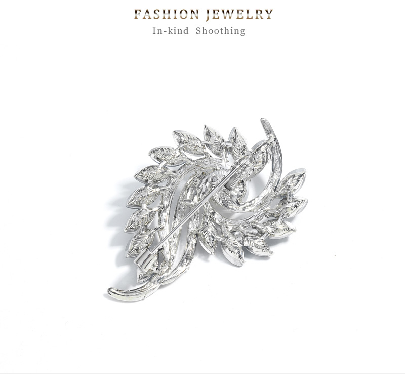 Moda Flor Aleación Embutido Cristal Diamantes De Imitación Perla Mujeres Broches display picture 1