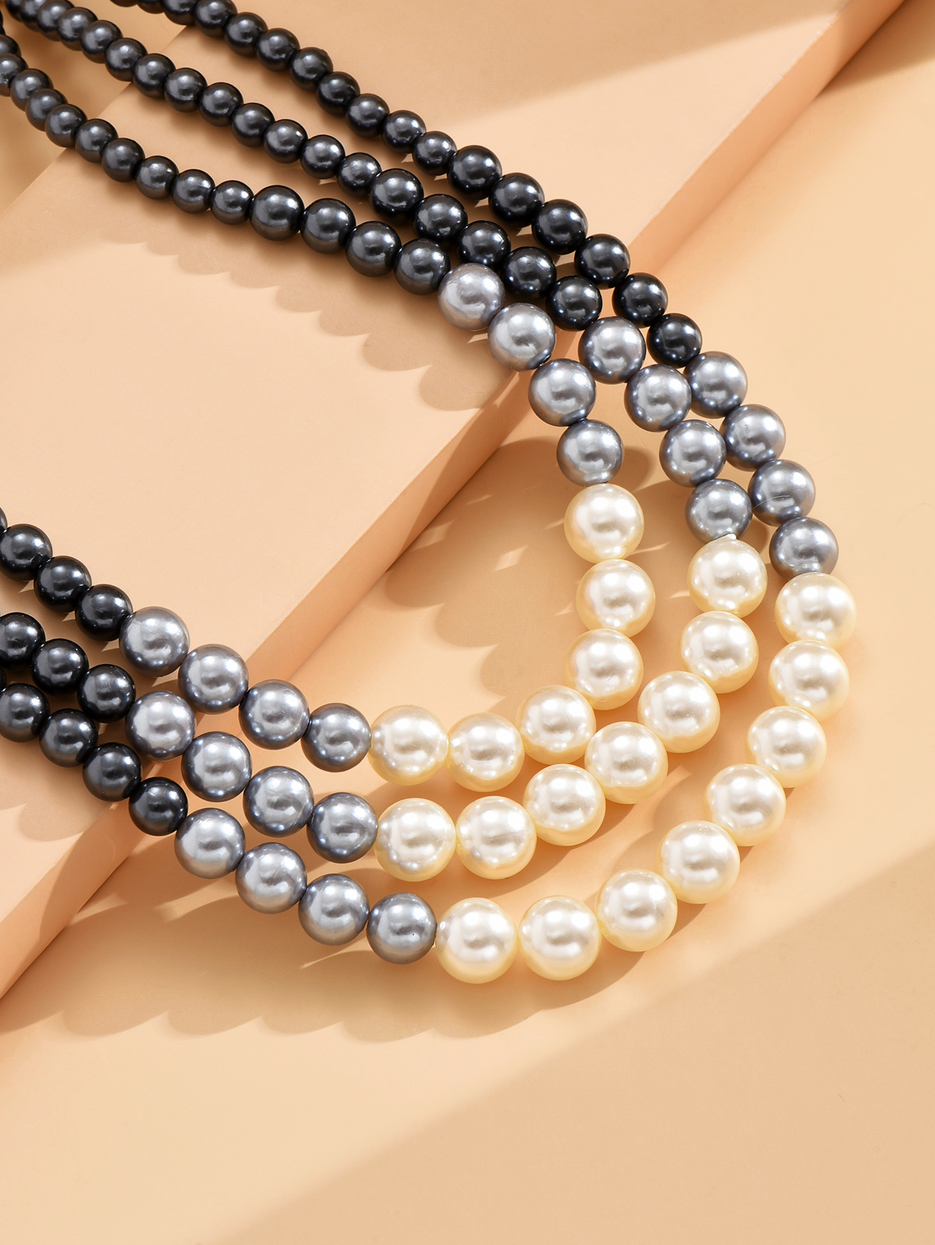 1 Stück Mode Runden Künstliche Perle Legierung Perlen Frau Geschichtete Halskette display picture 4