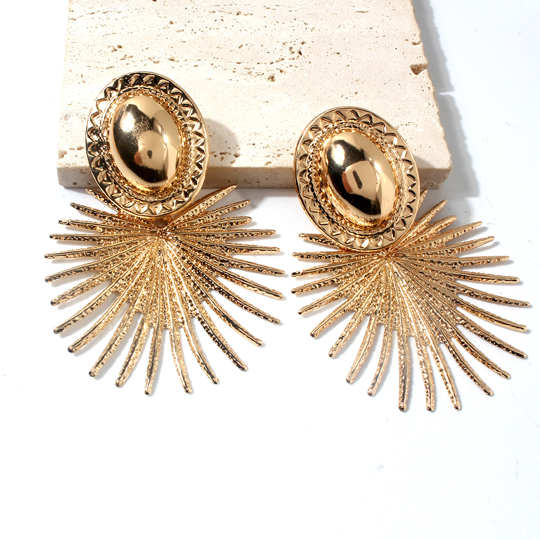 1 Pair Fashion Oval Alloy Metal Drop Earrings display picture 4