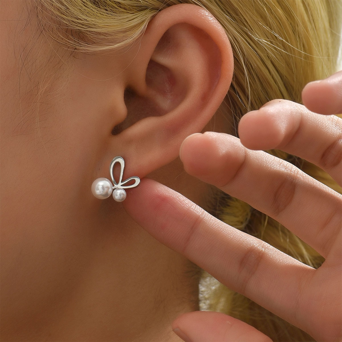 Einfacher Stil Schmetterling Rostfreier Stahl Inlay Künstliche Perlen Ohrringe 1 Paar display picture 2