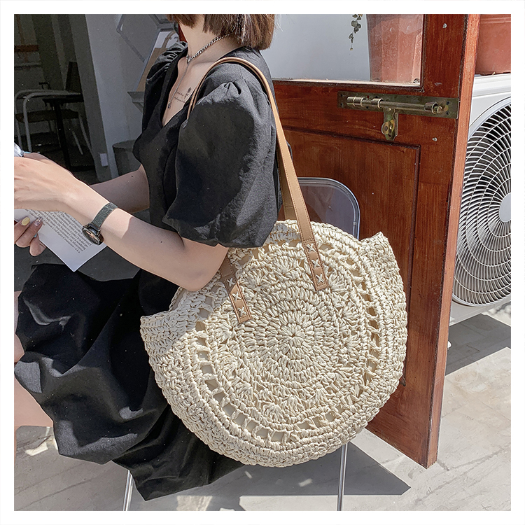 Women's Spring&summer Straw Solid Color Vacation Round Open Straw Bag display picture 20