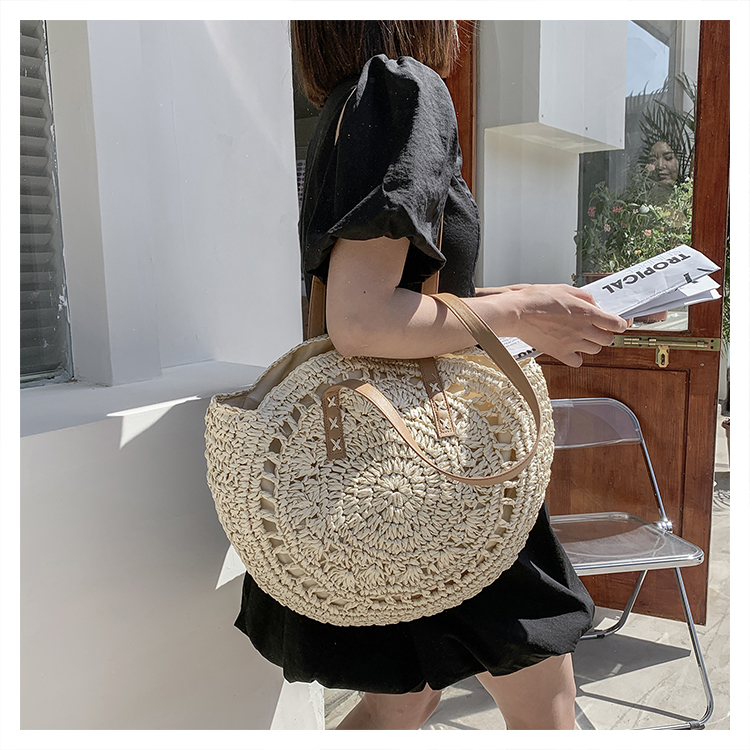 Women's Spring&summer Straw Solid Color Vacation Round Open Straw Bag display picture 12