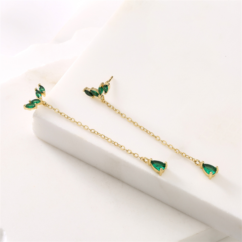 1 Pair Elegant Streetwear Water Droplets Inlay Copper Zircon Gold Plated Drop Earrings display picture 4