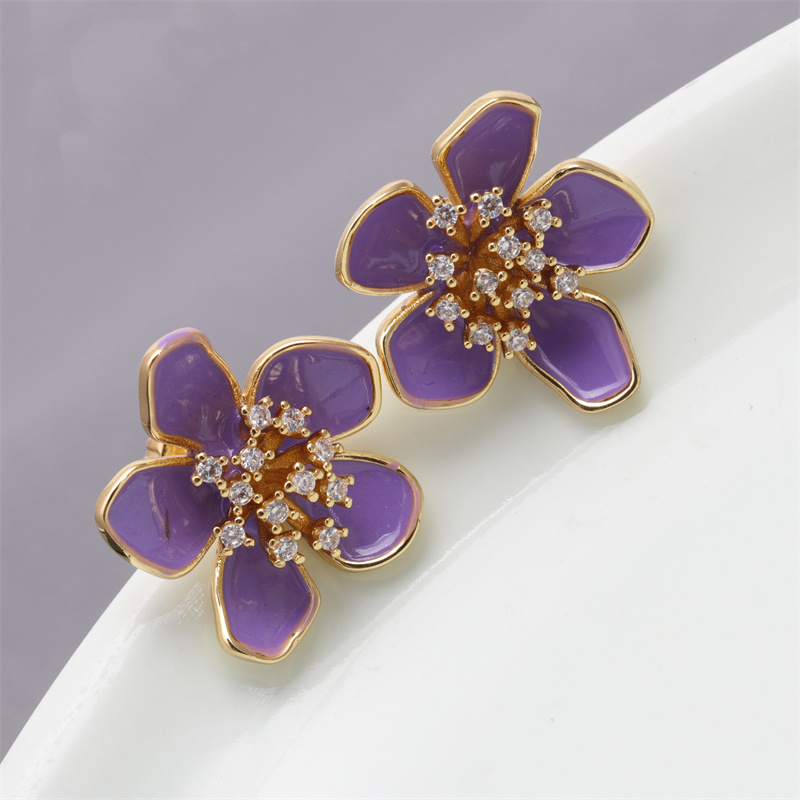 1 Pair Elegant Flower Petal Enamel Inlay Copper Zircon Gold Plated Ear Studs display picture 7