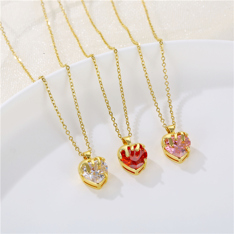 Stainless Steel Brass Fashion Plating Inlay Heart Shape Zircon Pendant Necklace display picture 4