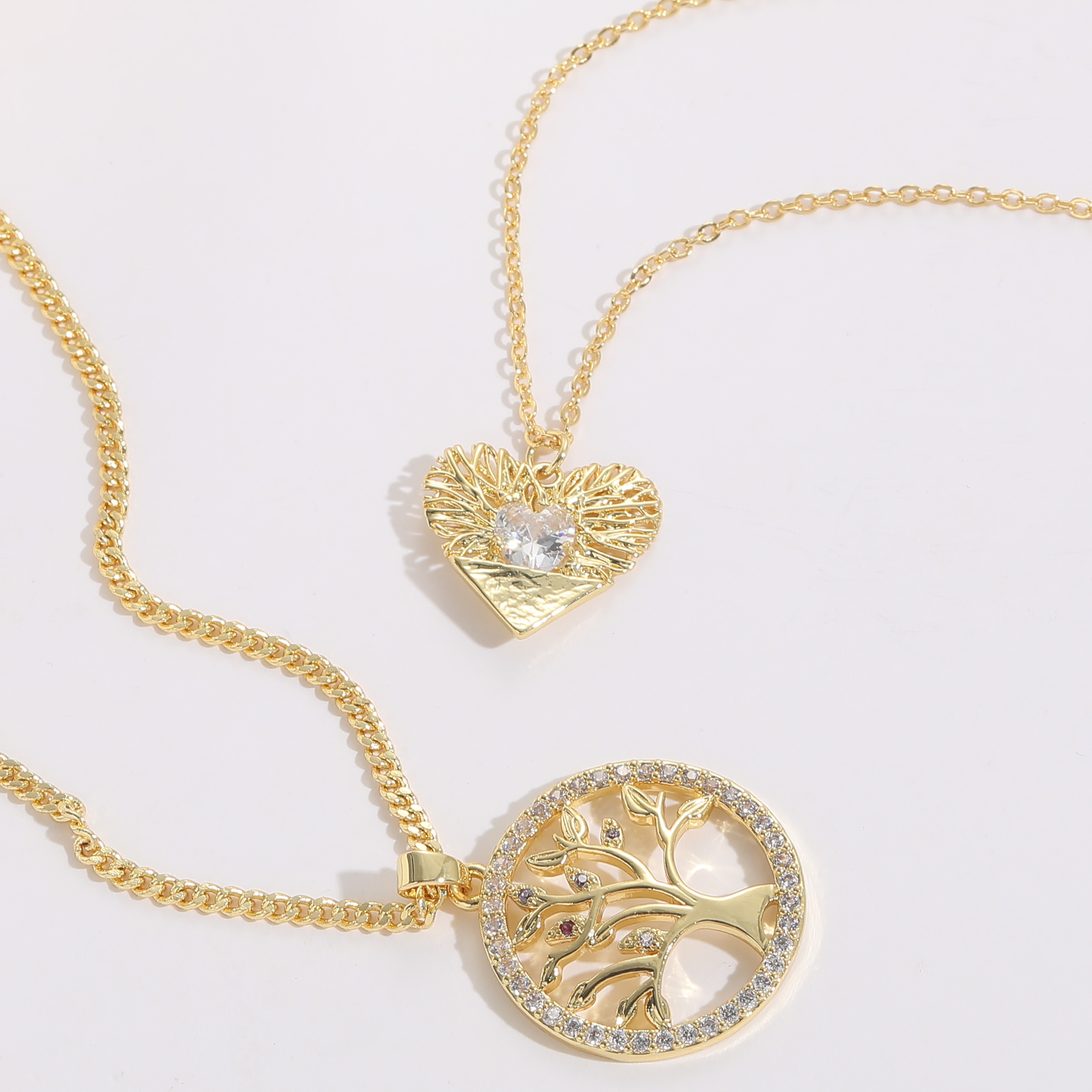 1 Pieza Estilo Coreano Árbol Forma De Corazón Cobre Embutido Circón Chapado En Oro De 14 Quilates. Collar Colgante display picture 3