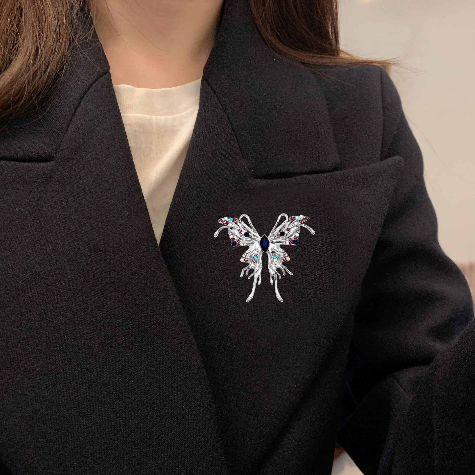 Fashion Butterfly Alloy Plating Inlay Artificial Rhinestones Women's Brooches 1 Piece display picture 8