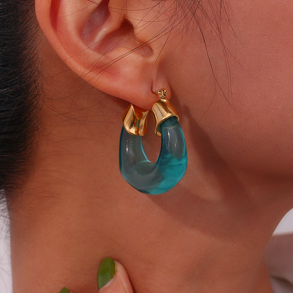 1 Pair Simple Style U Shape Stainless Steel Arylic Plating 18k Gold Plated Women's Hoop Earrings display picture 4