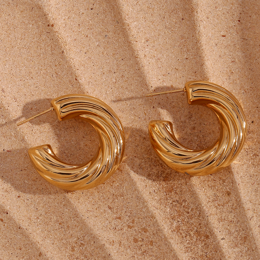 1 Pair Retro C Shape Twist Plating Stainless Steel 18k Gold Plated Ear Studs display picture 11