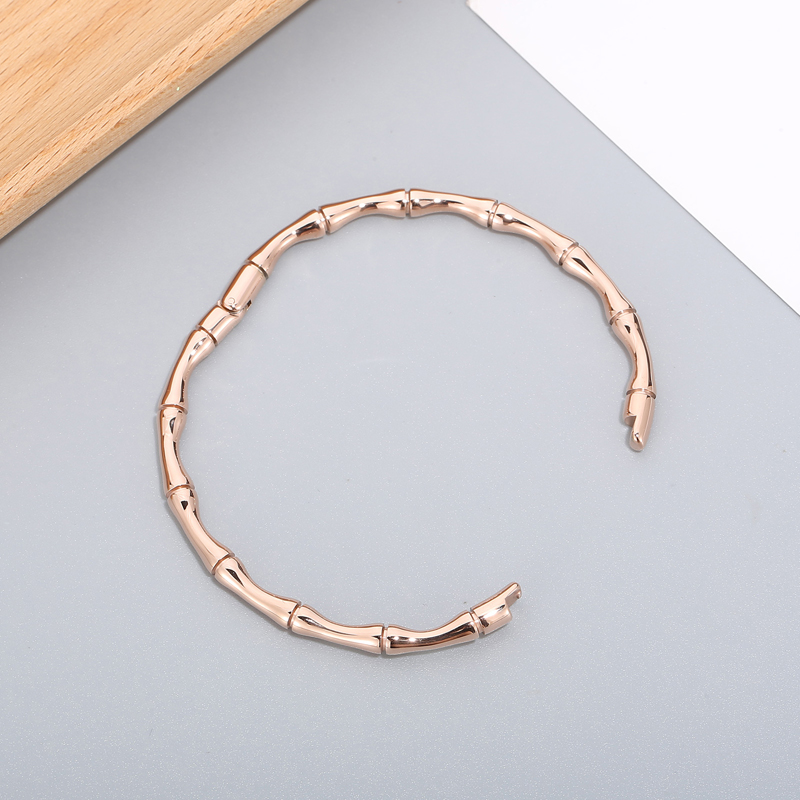 Simple Style C Shape Bamboo Stainless Steel 18K Gold Plated Bangle In Bulk display picture 13