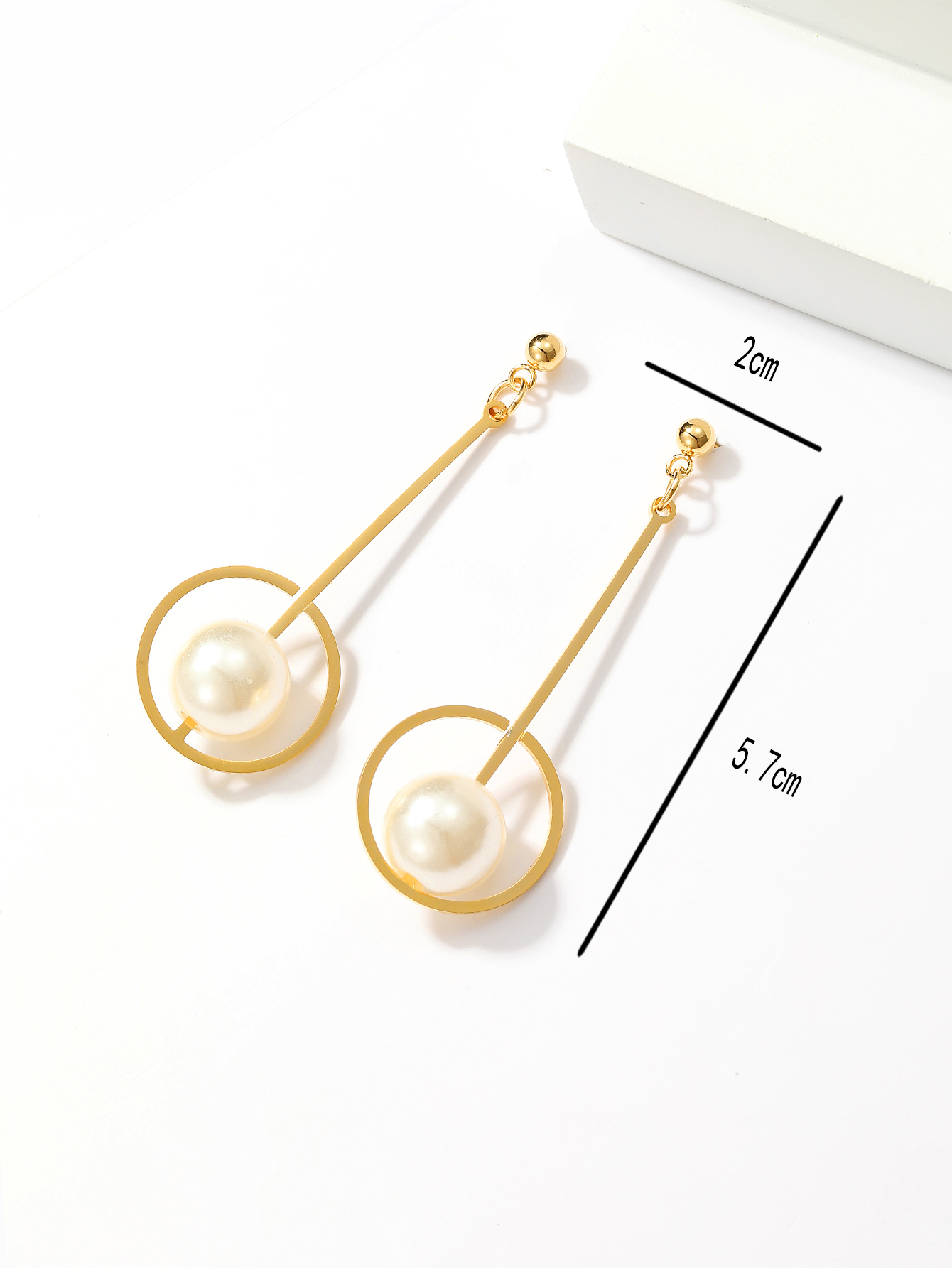 1 Pair Fashion Round Ball Pearl Plating Stainless Steel 18k Gold Plated Drop Earrings display picture 3