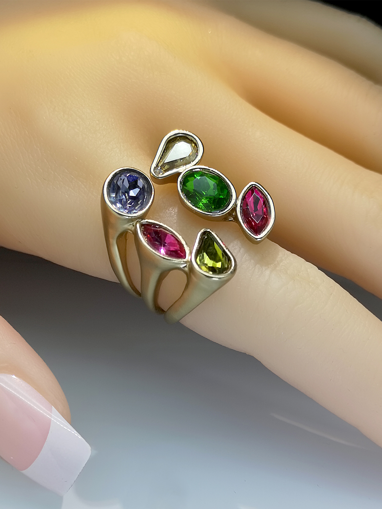 Exaggerated Oval Water Droplets Alloy Plating Inlay Artificial Gemstones Gold Plated Women's Open Ring display picture 4