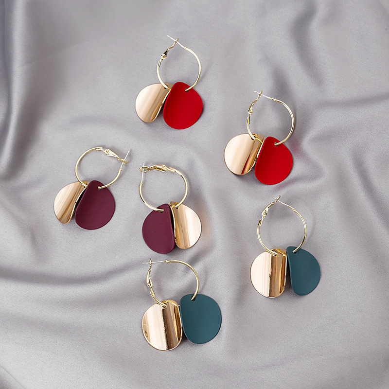 Wholesale Jewelry 1 Pair Vintage Style Color Block Alloy Gold Plated Drop Earrings display picture 1