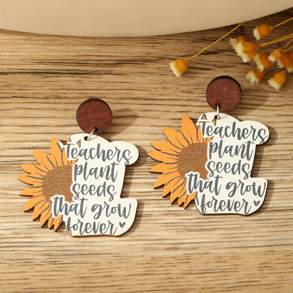 1 Pair Pastoral Sunflower Letter Wood Women's Drop Earrings display picture 1