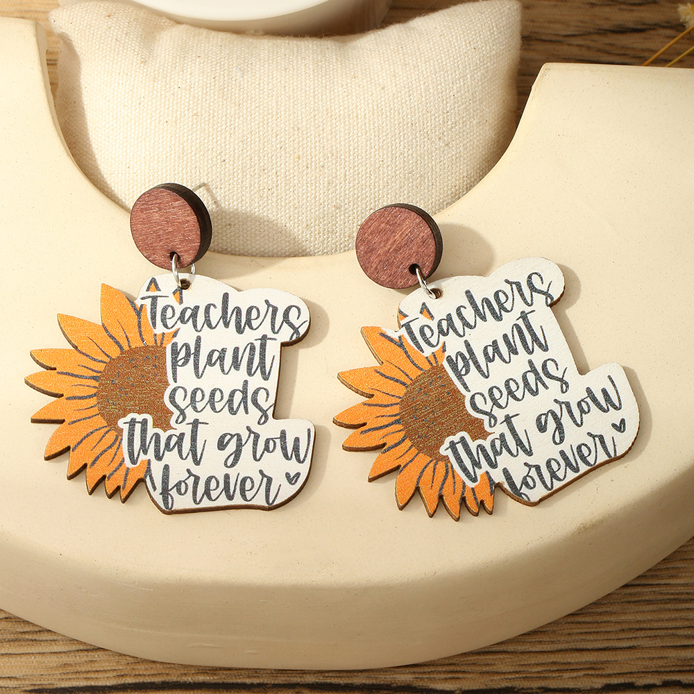 1 Pair Pastoral Sunflower Letter Wood Women's Drop Earrings display picture 4