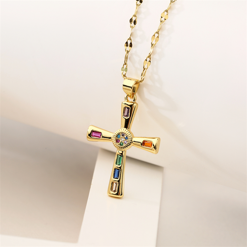 Fashion Cross Copper Plating Inlay Zircon Gold Plated Pendant Necklace display picture 9