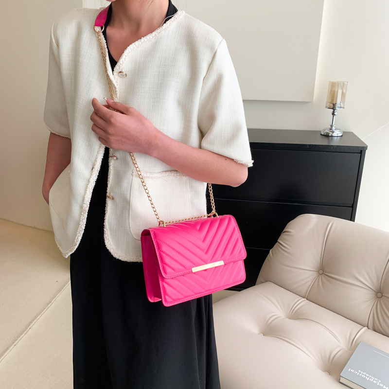 Women's Pu Leather Solid Color Basic Square Flip Cover Shoulder Bag Crossbody Bag display picture 6