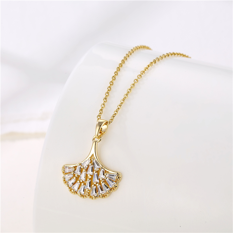Fashion Water Droplets Heart Shape Snowflake Stainless Steel Inlay Zircon 18k Gold Plated Gold Plated Pendant Necklace display picture 25