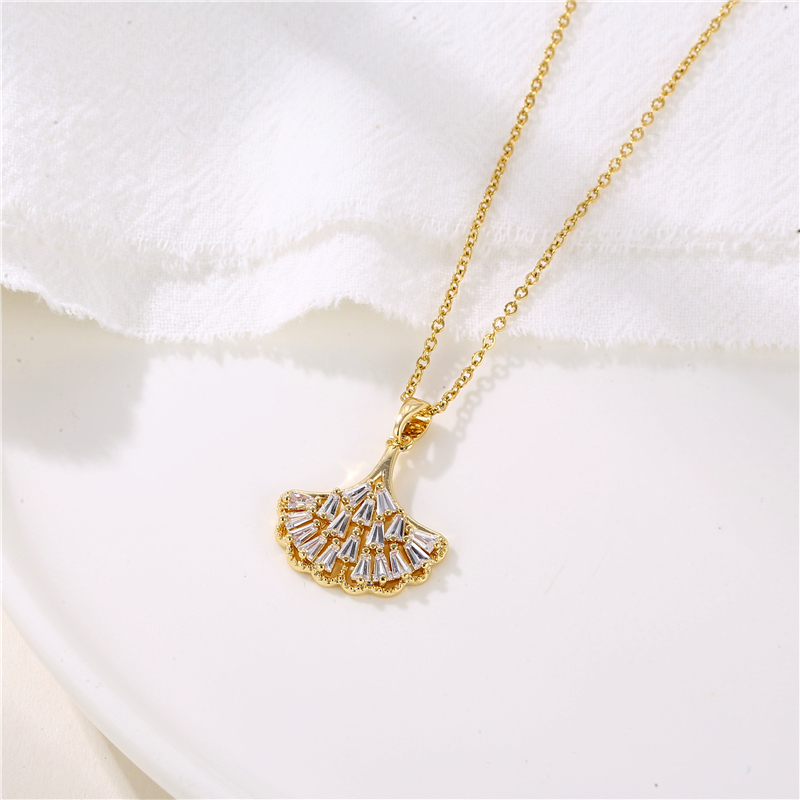 Fashion Water Droplets Heart Shape Snowflake Stainless Steel Inlay Zircon 18k Gold Plated Gold Plated Pendant Necklace display picture 26