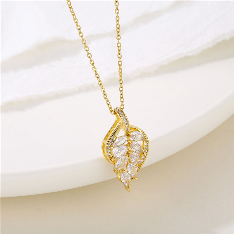 Stainless Steel Titanium Steel 18K Gold Plated Shiny Inlay Angel Peacock Butterfly Zircon Pendant Necklace display picture 13