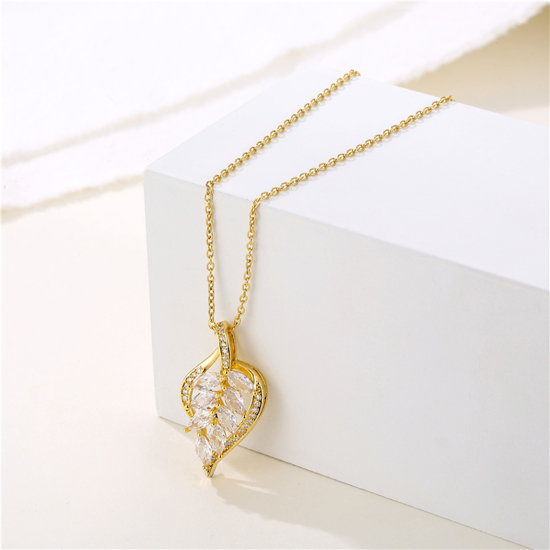 Stainless Steel Titanium Steel 18K Gold Plated Shiny Inlay Angel Peacock Butterfly Zircon Pendant Necklace display picture 14