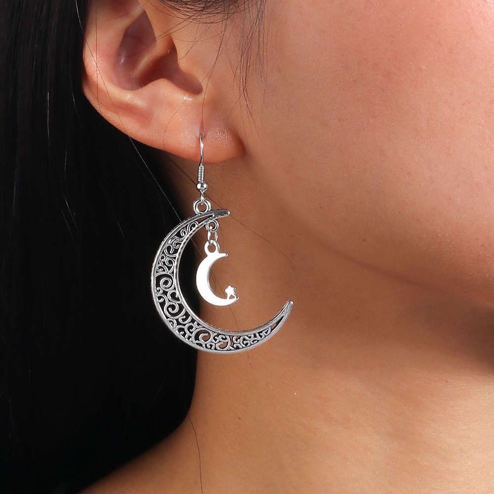 1 Pair Simple Style Moon Alloy Women's Drop Earrings display picture 4