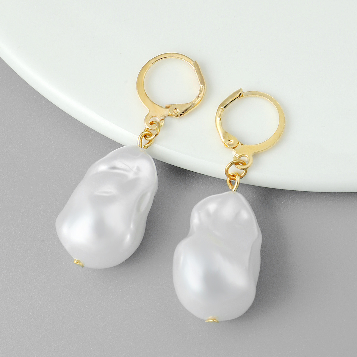 Wholesale Jewelry 1 Pair Baroque Style Irregular Imitation Pearl Drop Earrings display picture 2