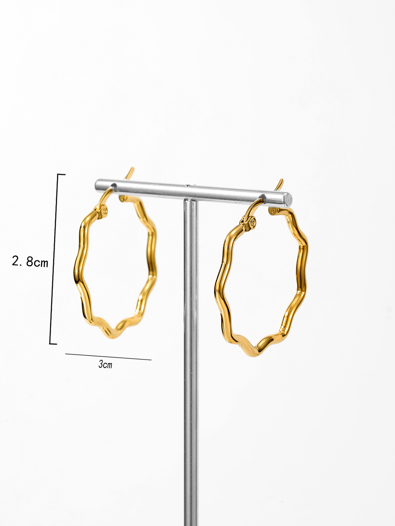 1 Paar Einfacher Stil Herzform Überzug 201 Edelstahl 18 Karat Vergoldet Ohrringe display picture 7