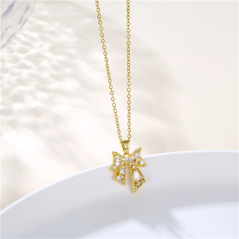 Copper 18K Gold Plated Artistic Plating Inlay House Teapot Butterfly Zircon Pendant Necklace display picture 29