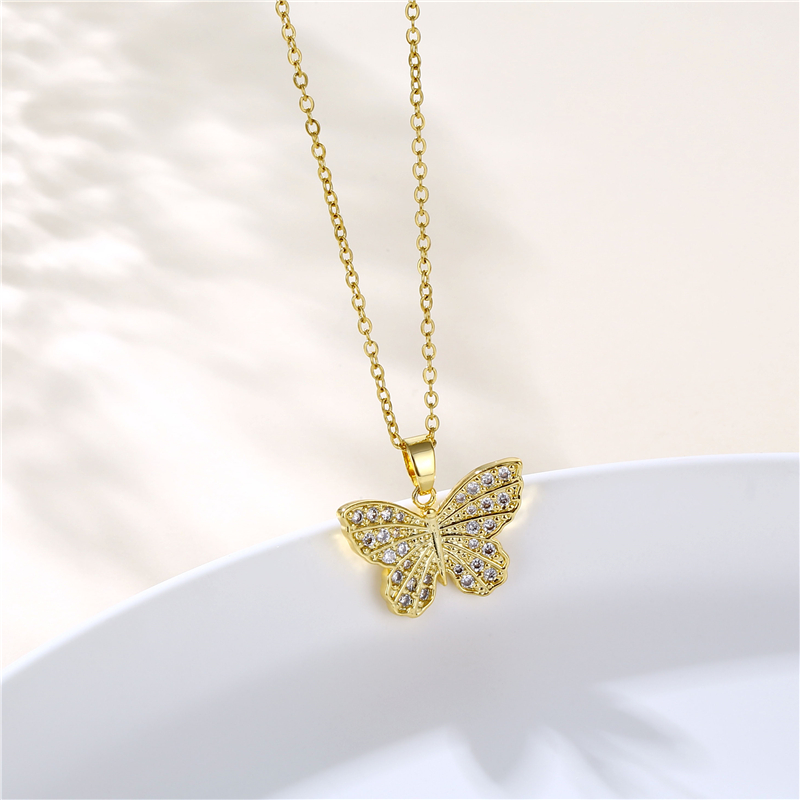 Copper 18K Gold Plated Artistic Plating Inlay House Teapot Butterfly Zircon Pendant Necklace display picture 25