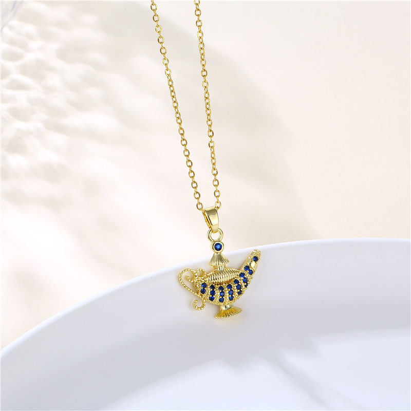 Copper 18K Gold Plated Artistic Plating Inlay House Teapot Butterfly Zircon Pendant Necklace display picture 3