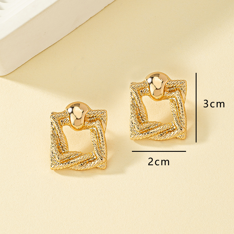 Wholesale Jewelry 1 Pair Retro Square Alloy Ear Studs display picture 1