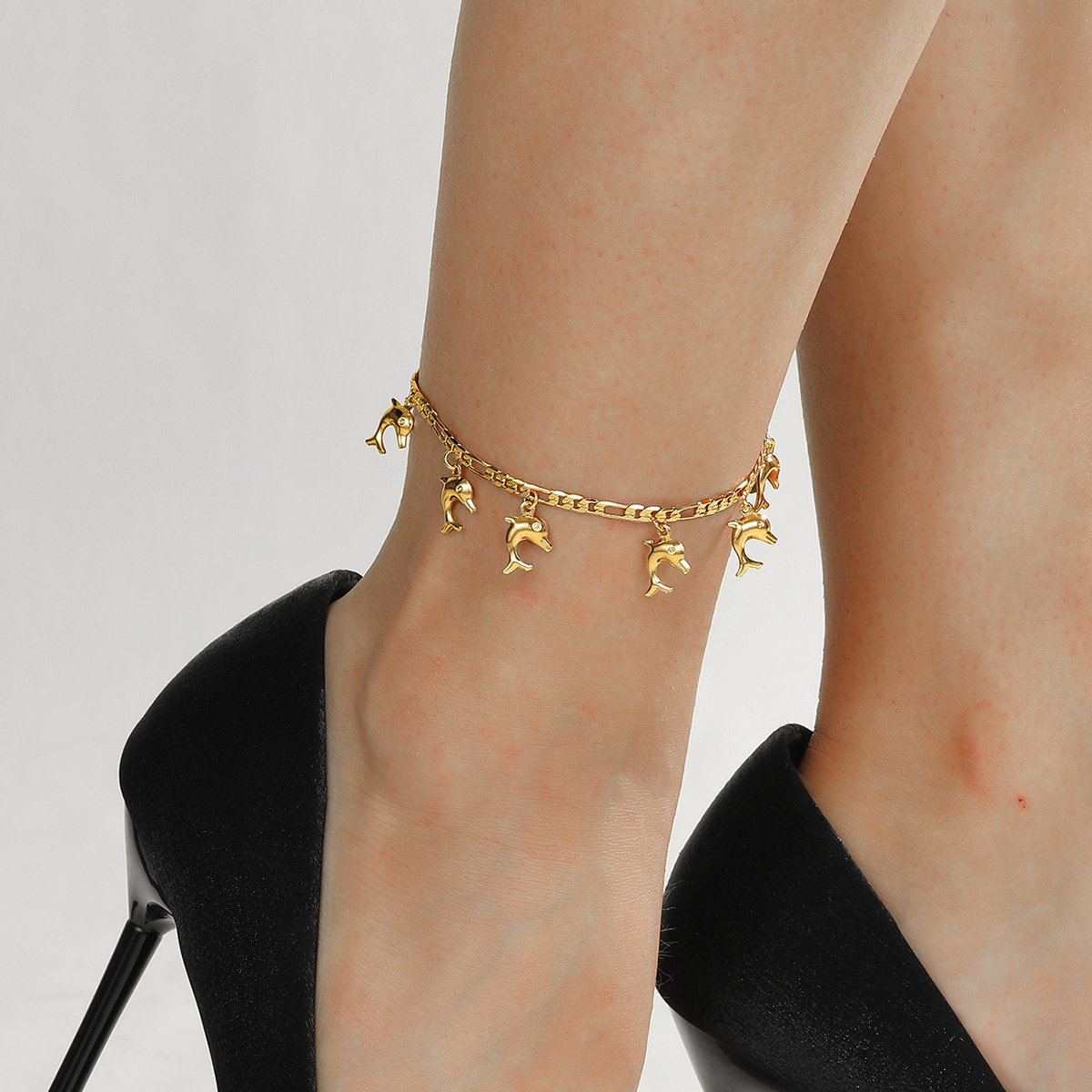 Casual Tortoise Star Dolphin 18k Gold Plated Copper Wholesale Anklet display picture 11