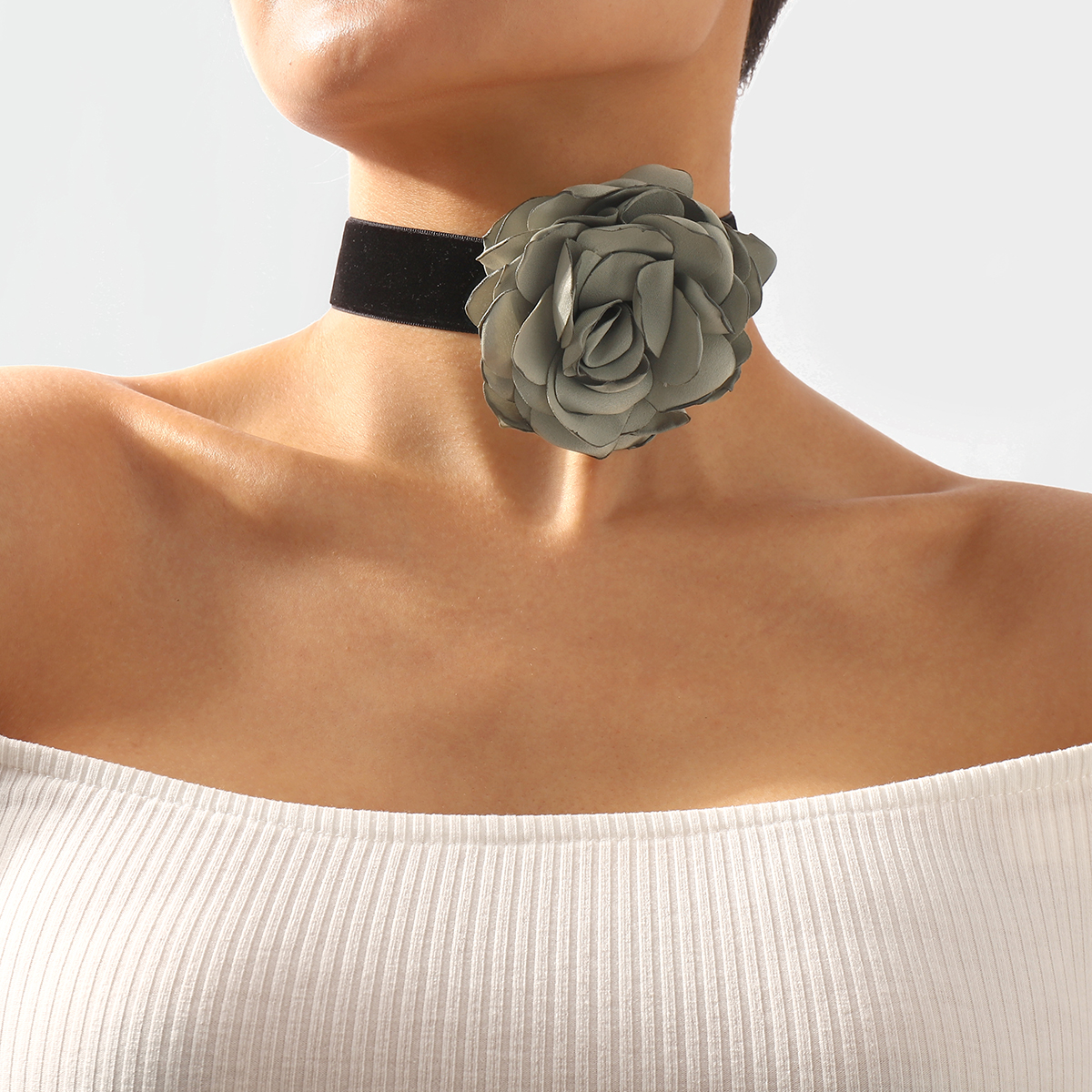 Wholesale Jewelry Simple Style Flower Flocking Cloth Iron Fabric Flowers Choker display picture 3