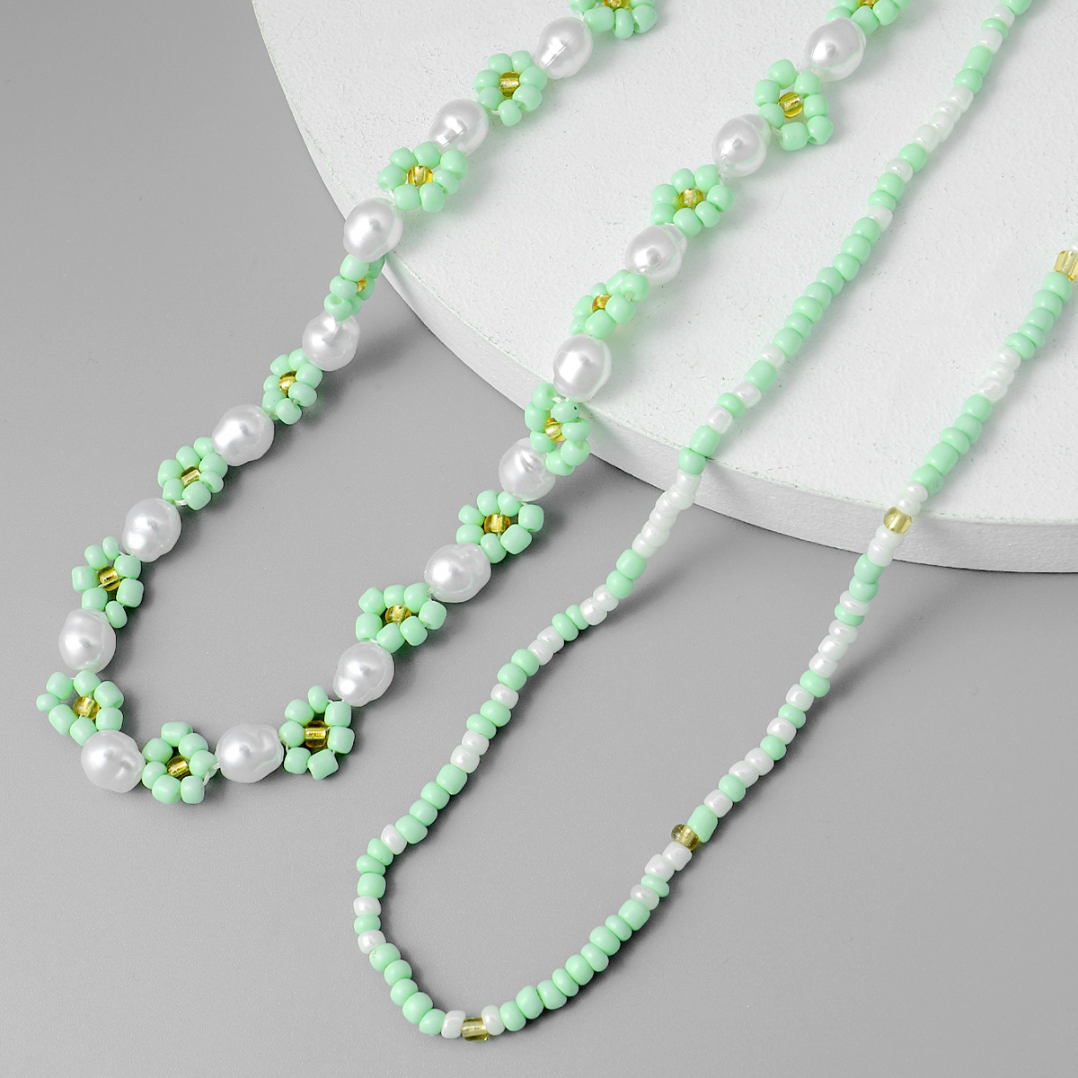 Bohemian Flower Plastic Beaded Pearl Women's Necklace display picture 1