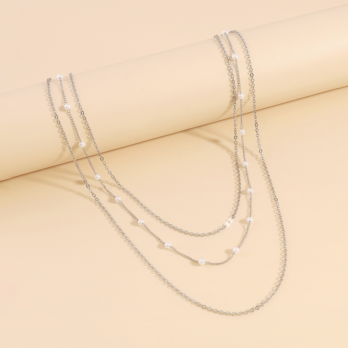 Wholesale Jewelry Simple Style Lines Imitation Pearl Iron Chain Layered Necklaces display picture 4