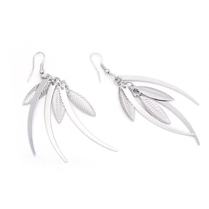 Wholesale Jewelry 1 Pair Retro Ethnic Style Leaf Leaves Alloy Gold Plated Silver Plated Drop Earrings display picture 5