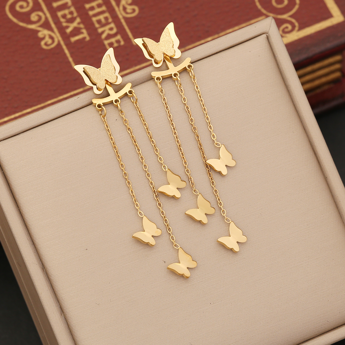 Acero Inoxidable Chapados en oro de 18k Elegante Enchapado Embutido Mariposa Diamante Artificial Pulsera Aretes Collar display picture 6