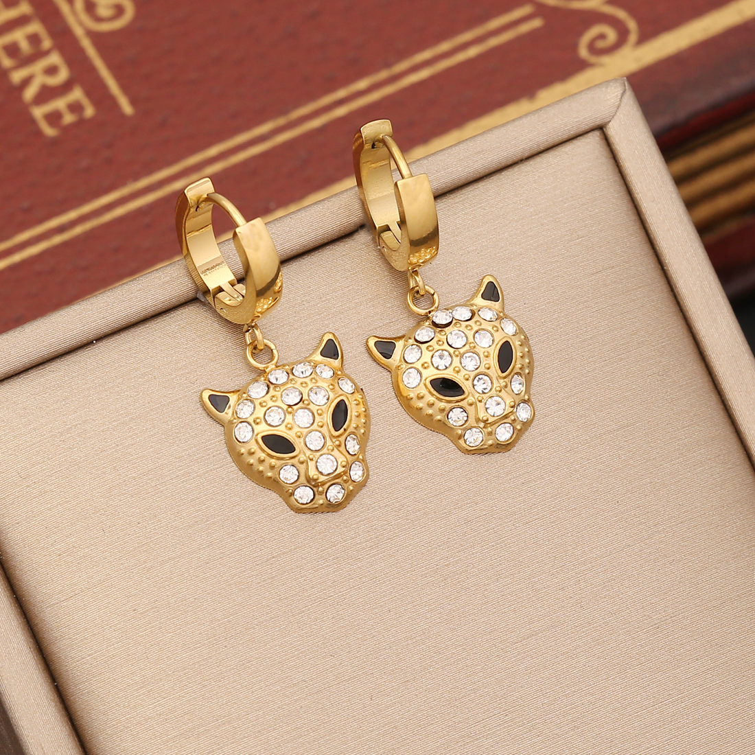 Wholesale Ins Style Cool Style Animal Stainless Steel Artificial Diamond Earrings Necklace display picture 6