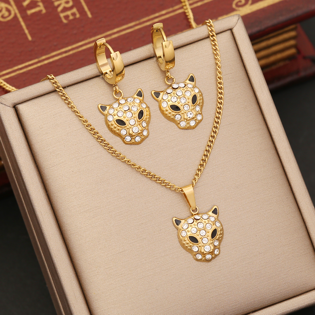 Wholesale Ins Style Cool Style Animal Stainless Steel Artificial Diamond Earrings Necklace display picture 2