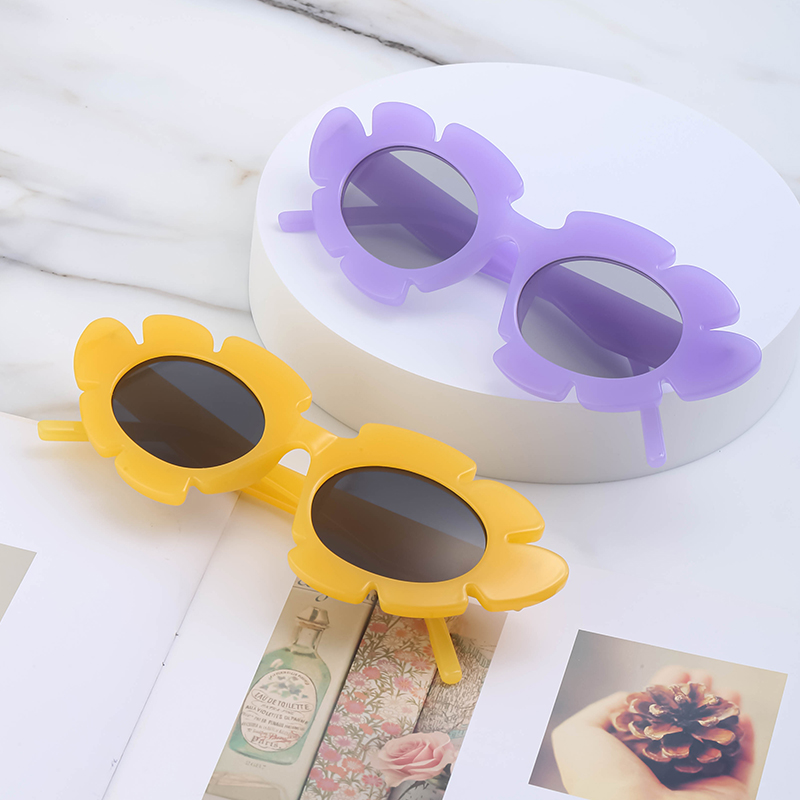 Casual Funny Solid Color Pc Special-shaped Mirror Full Frame Women's Sunglasses display picture 4