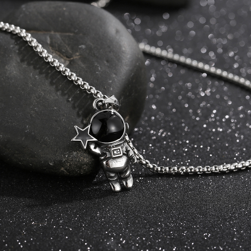 1 Piece Hip-hop Astronaut Stainless Steel Enamel Plating Chain Pendant Necklace display picture 3
