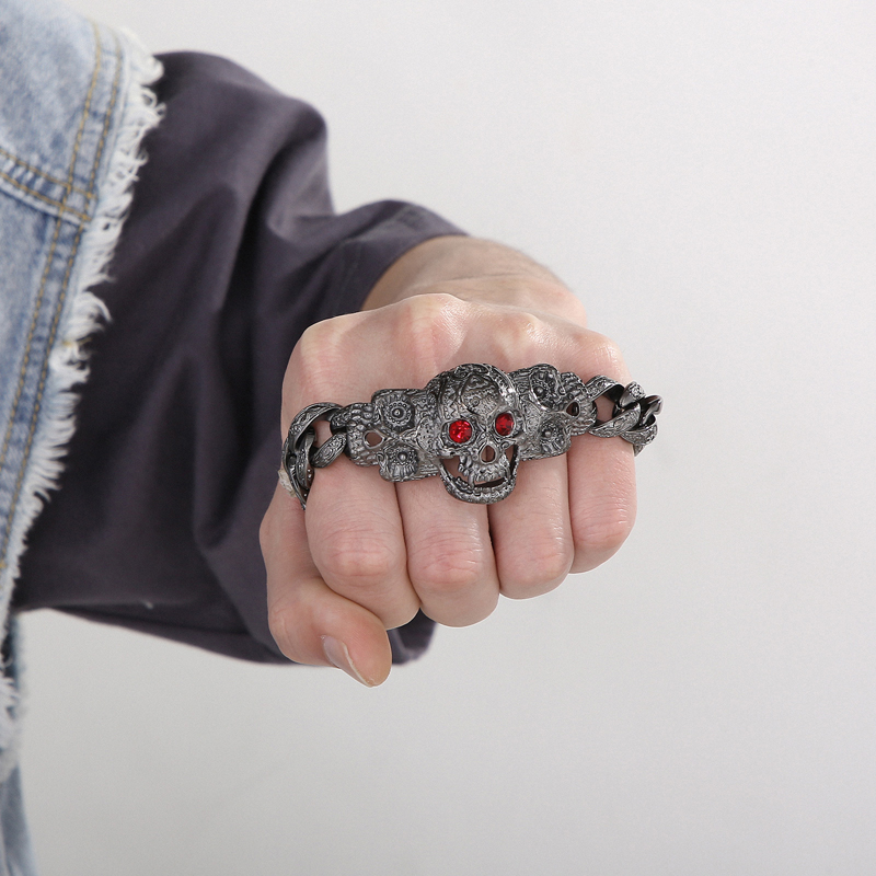 1 Piece Hip-hop Skull Titanium Steel Inlay Rhinestones Men's Bracelets display picture 10
